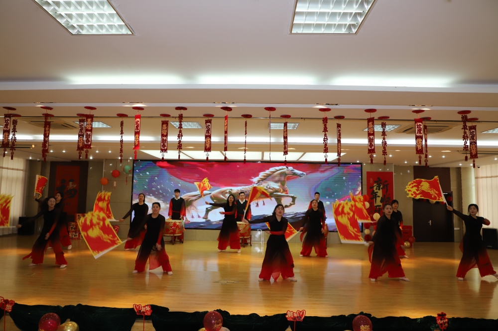 万马